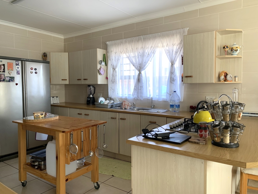 4 Bedroom Property for Sale in Wavecrest Eastern Cape